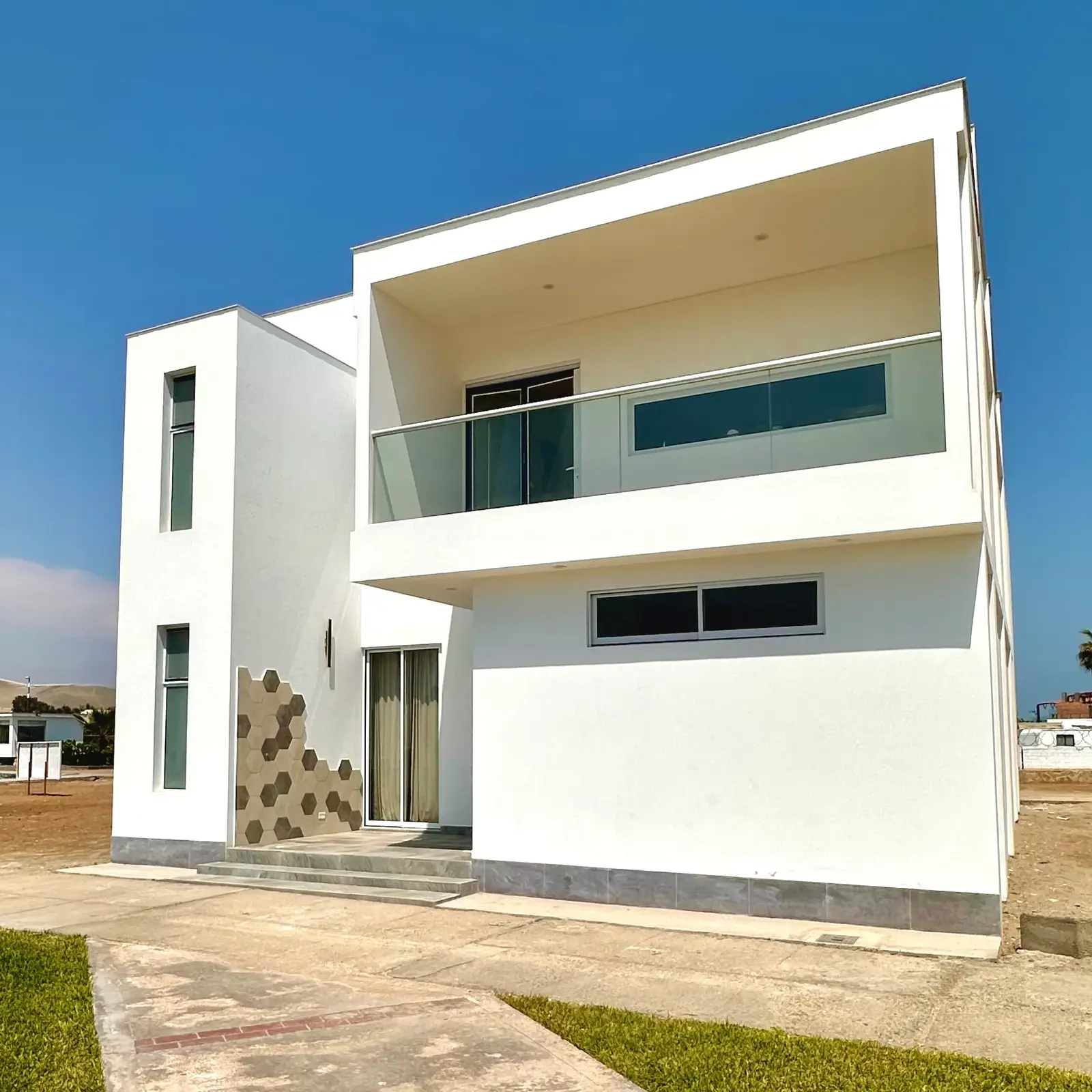 Jardín y área exterior – casa de playa privada en Asia Lima