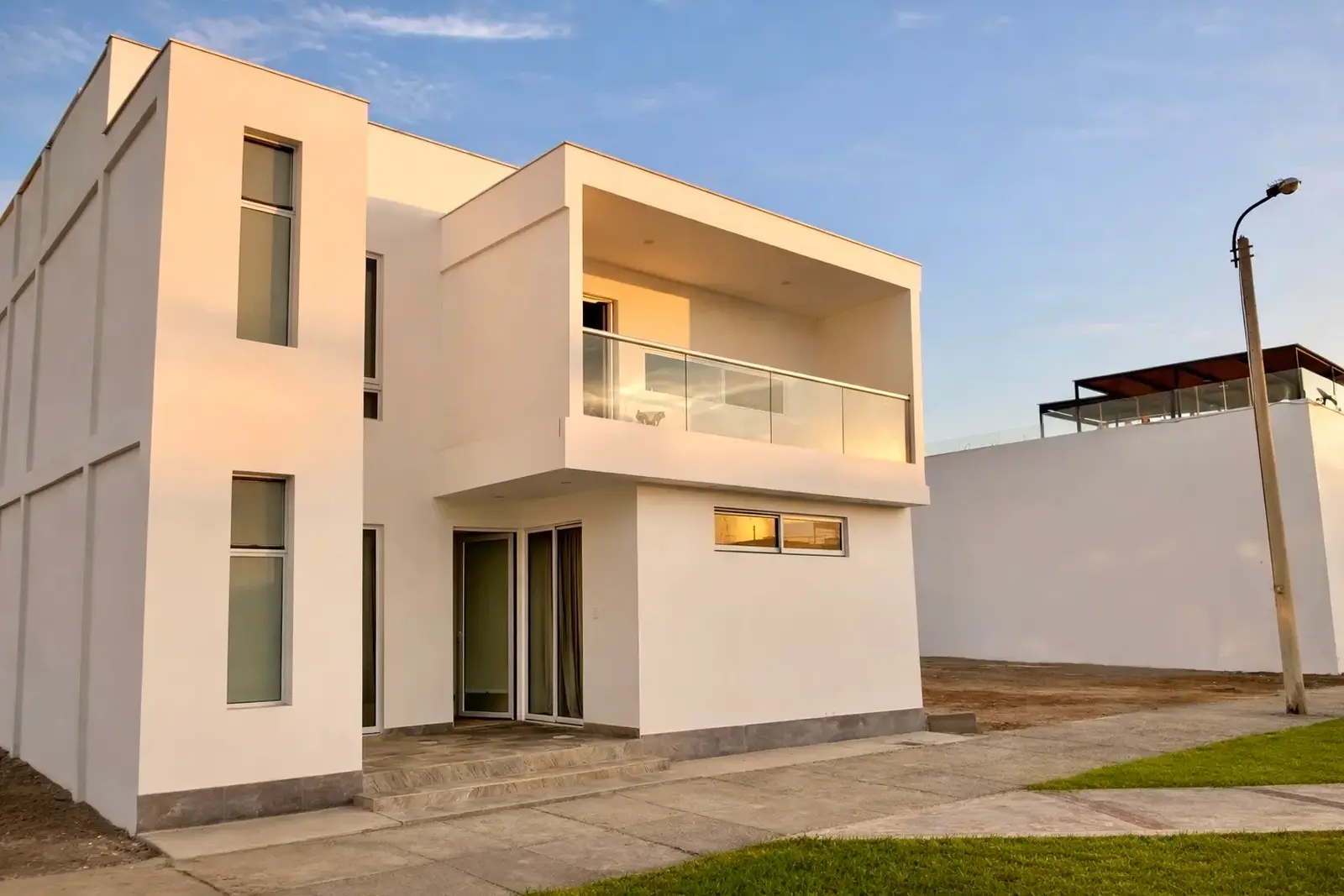Vista trasera Casa Chocaya – casa vacaciones frente al mar Lima