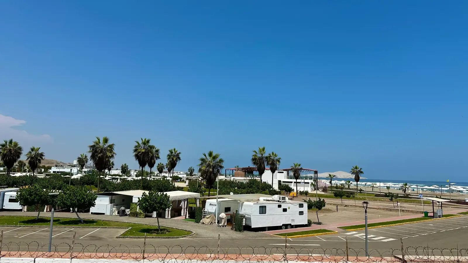 Vista al mar desde el balcón – Casa Chocaya casa playa Perú